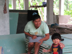 mom-and-son-who-lived-under-panama-house