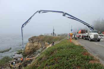 pouring-surfer-statue-stairs